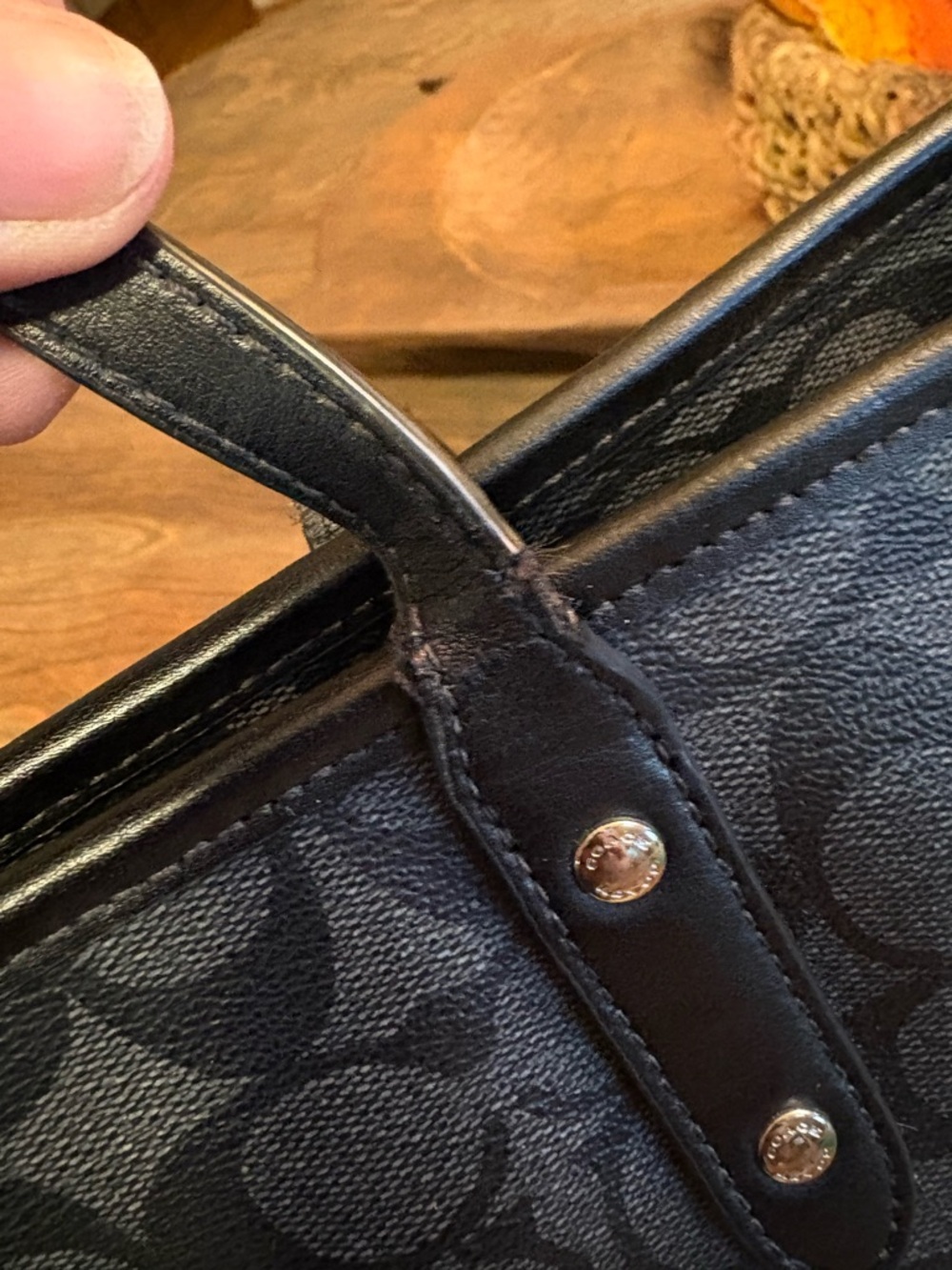 Preloved Coach Black Signature Logo Canvas Tote - Picture 12 of 17